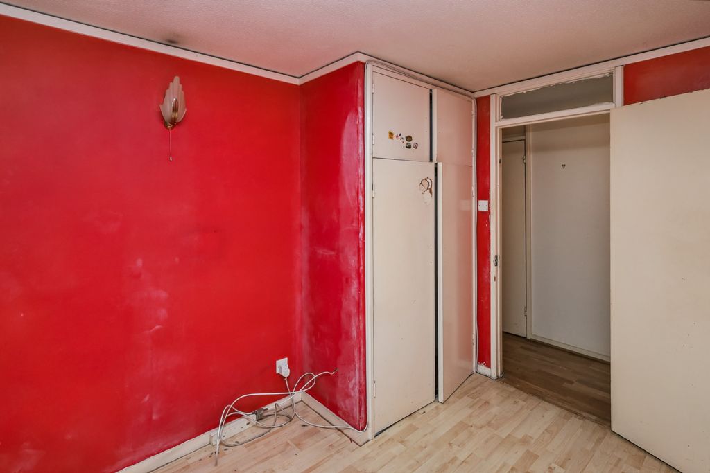Property photo 3 of 19 11 Whistler Walk, World's End Estate, Chelsea, London, Sw10 0Ep
