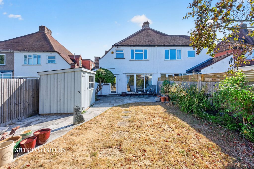Property photo 3 of 18
