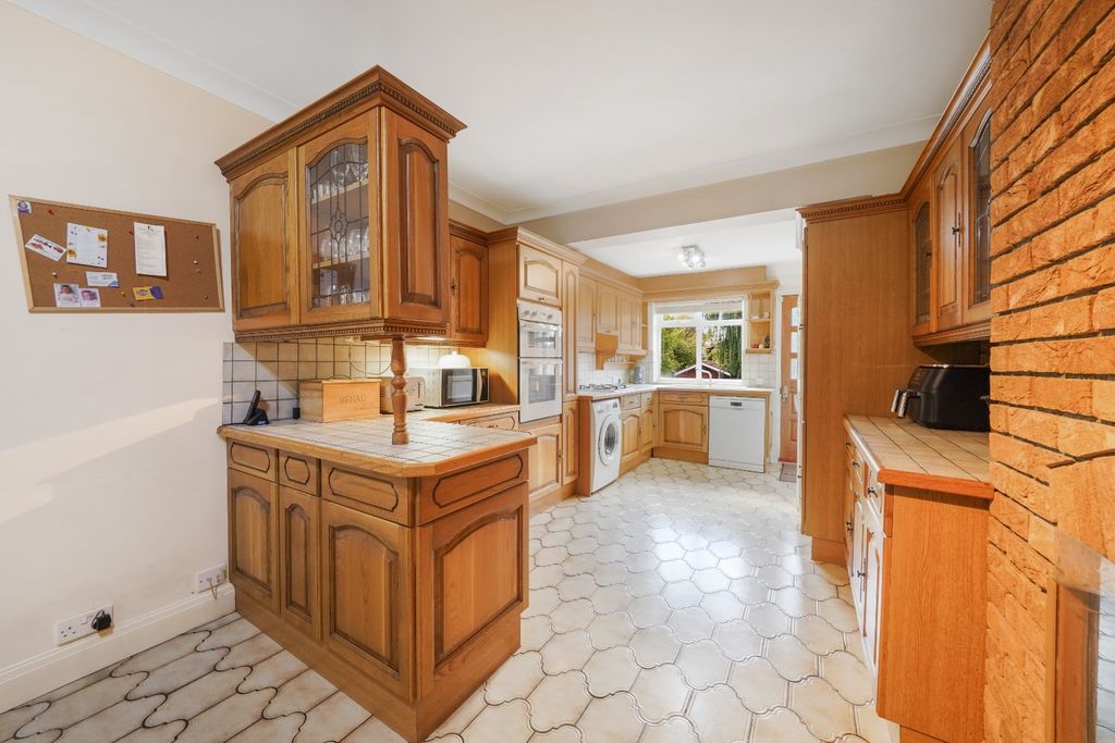 Property photo 3 of 15 5377074