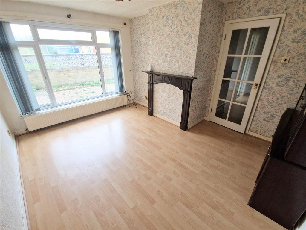 Property photo 2 of 15 20251016_100505.Jpg