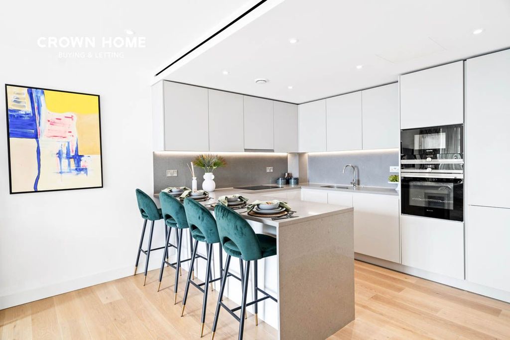 Property photo 3 of 25