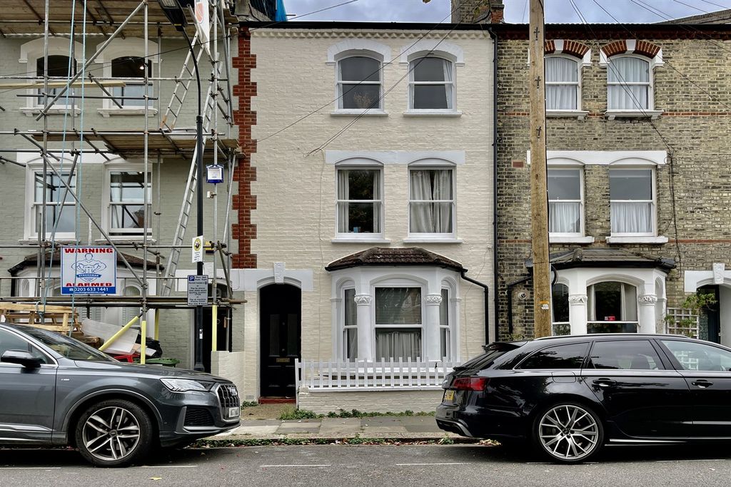 Property photo 1 of 6 (Main)