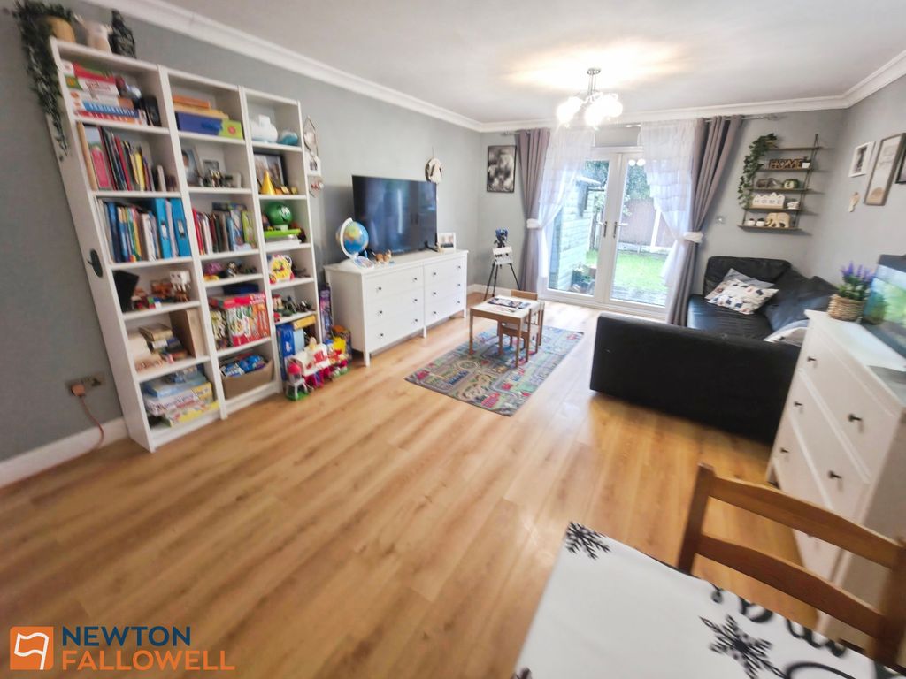 Property photo 2 of 19