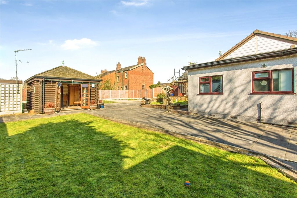 Property photo 1 of 18 Picture No. 02