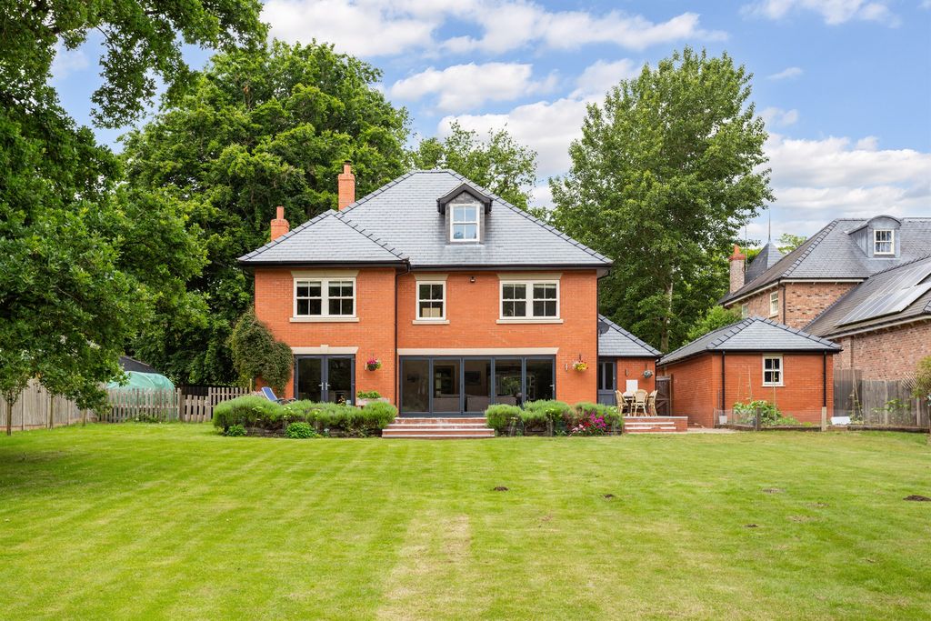Property photo 3 of 17
