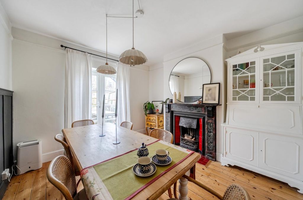 Property photo 3 of 21 1417343-3-6995A1640B519.Jpg