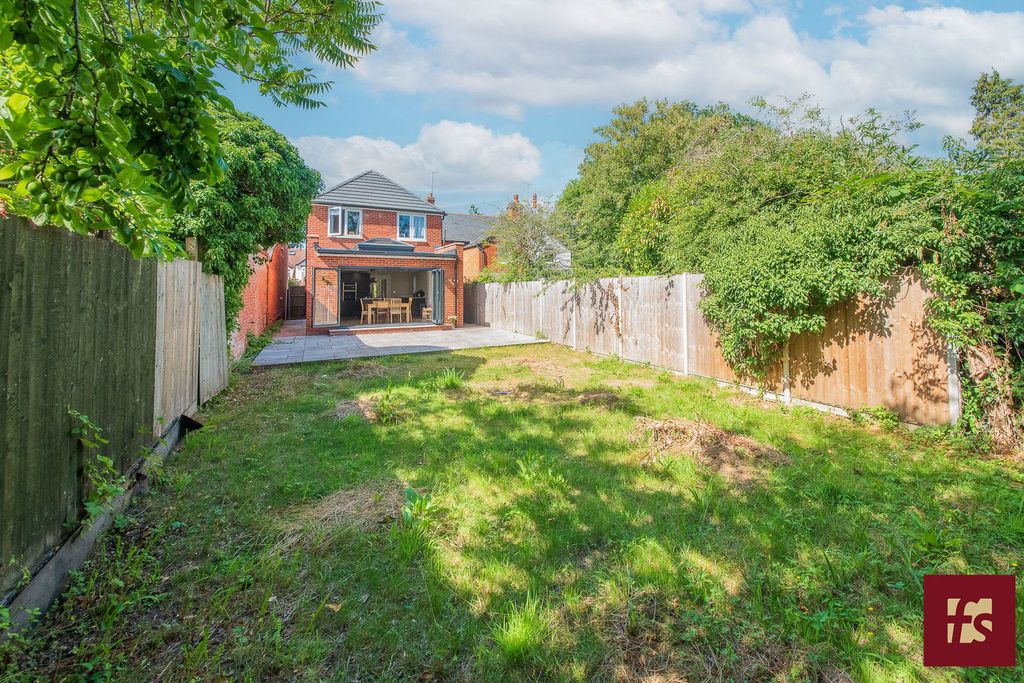 Property photo 2 of 14