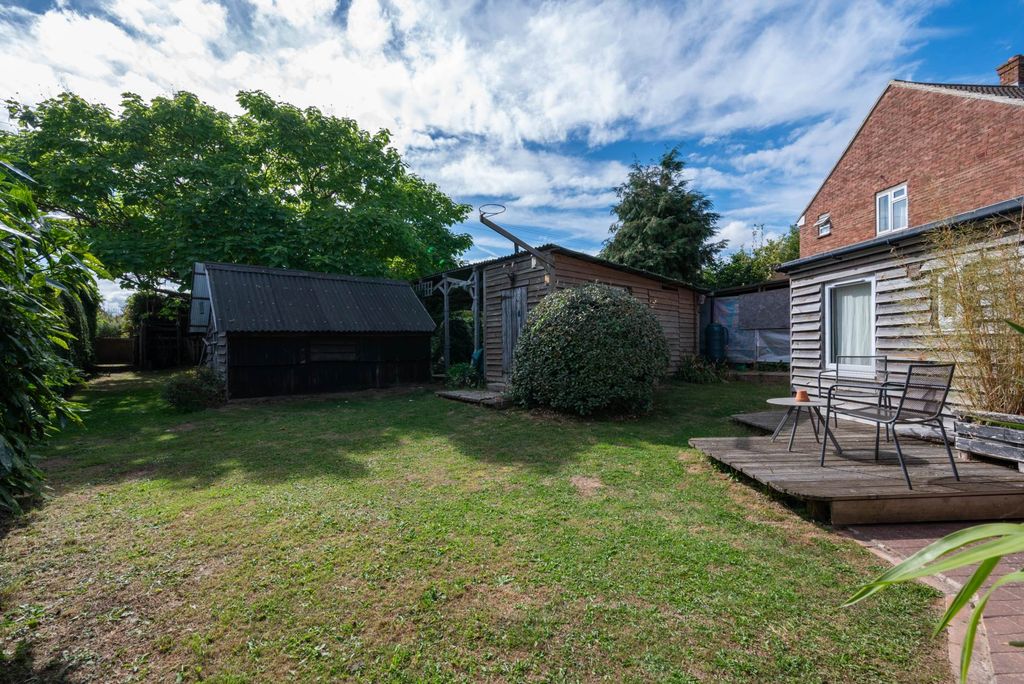 Property photo 2 of 22