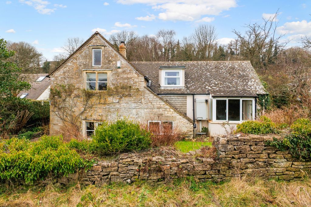 Property photo 1 of 18