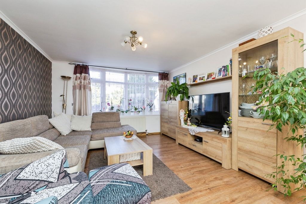 Property photo 3 of 20 Pbox-Img.Jpg