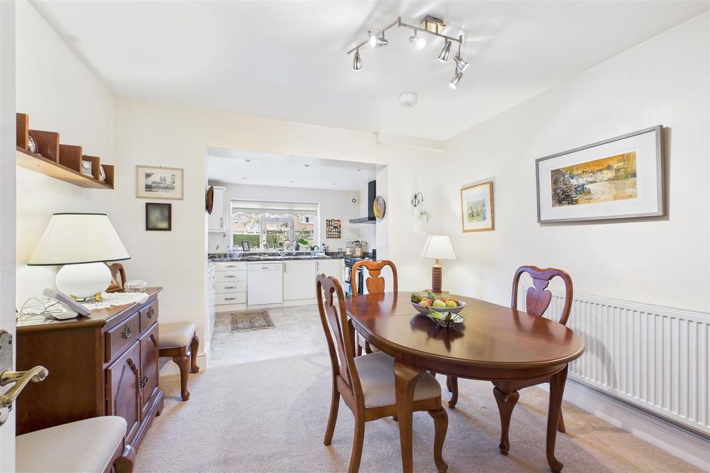 Property photo 3 of 14 Kitchen / Dining Room