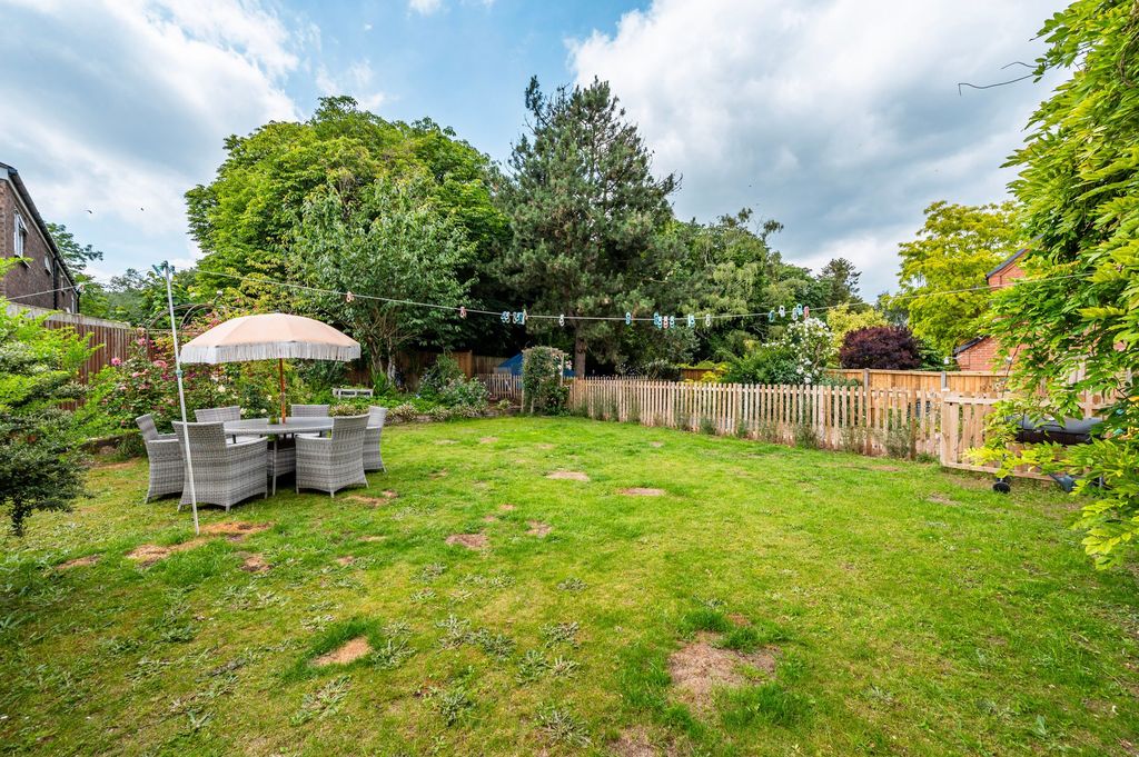 Property photo 2 of 24