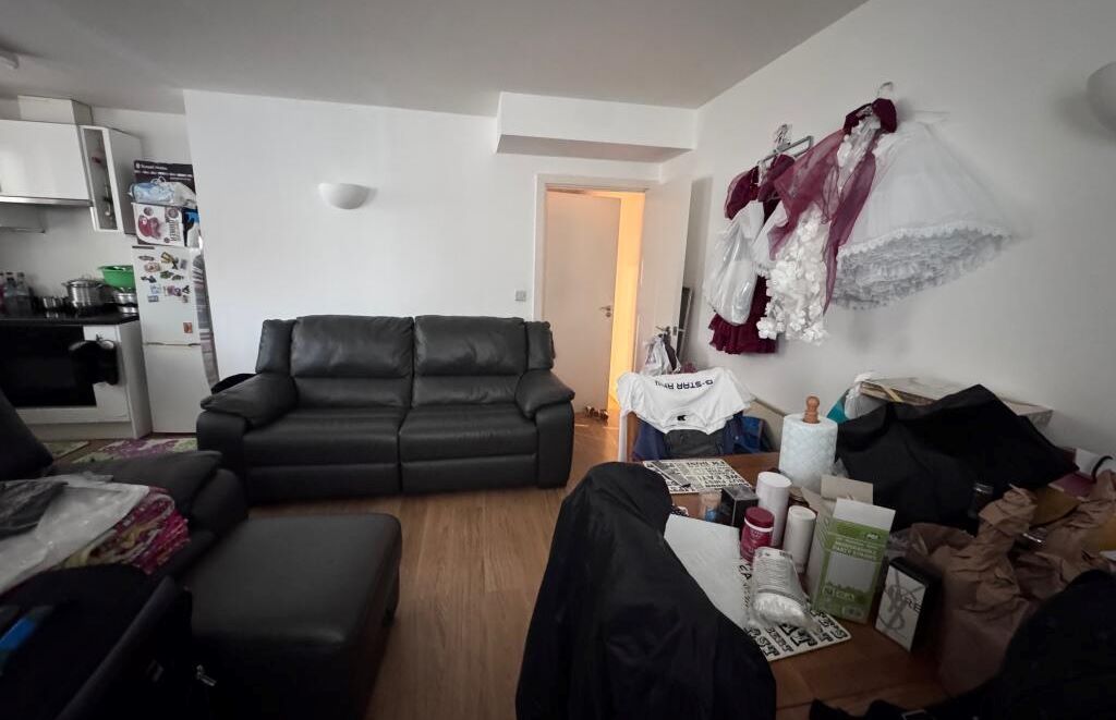 Property photo 2 of 7