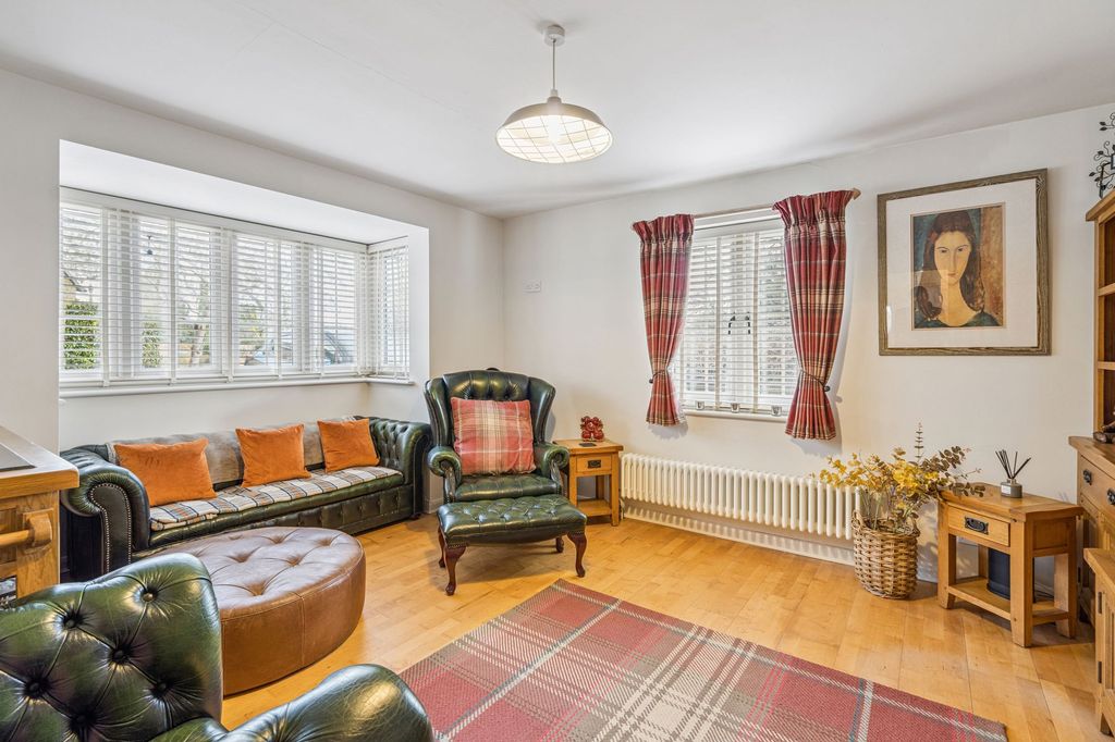 Property photo 3 of 52