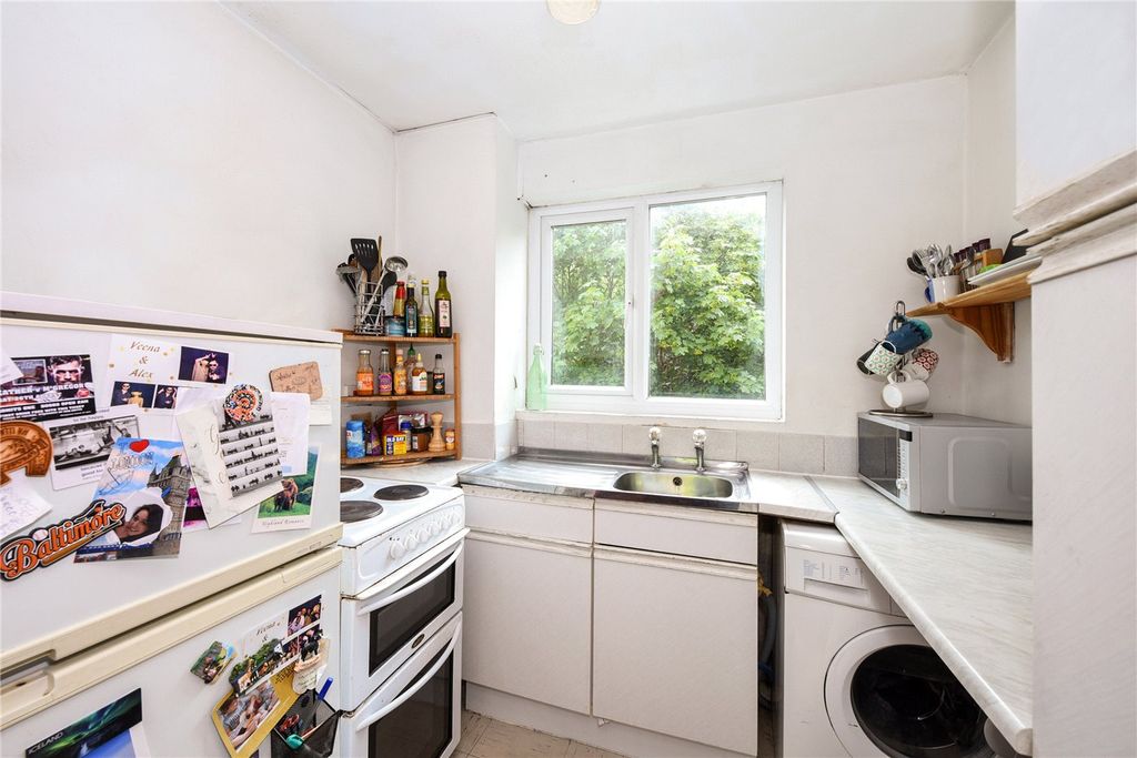 Property photo 3 of 6 Picture No. 15