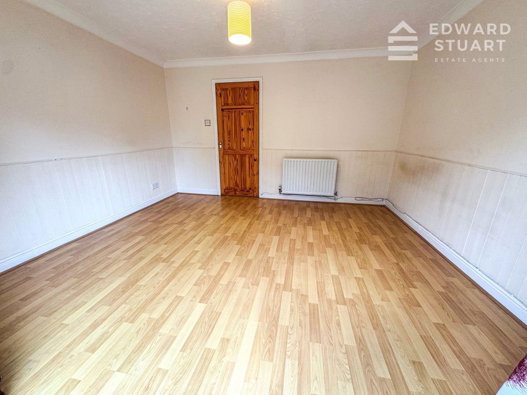 Property photo 2 of 12 Picture No. 01