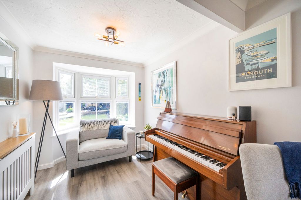 Property photo 3 of 16 Study/Playroom