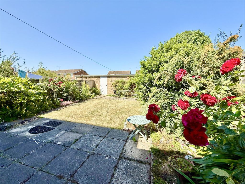 Property photo 2 of 15 Garden