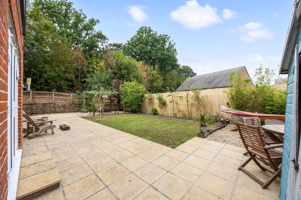 Property photo 3 of 28