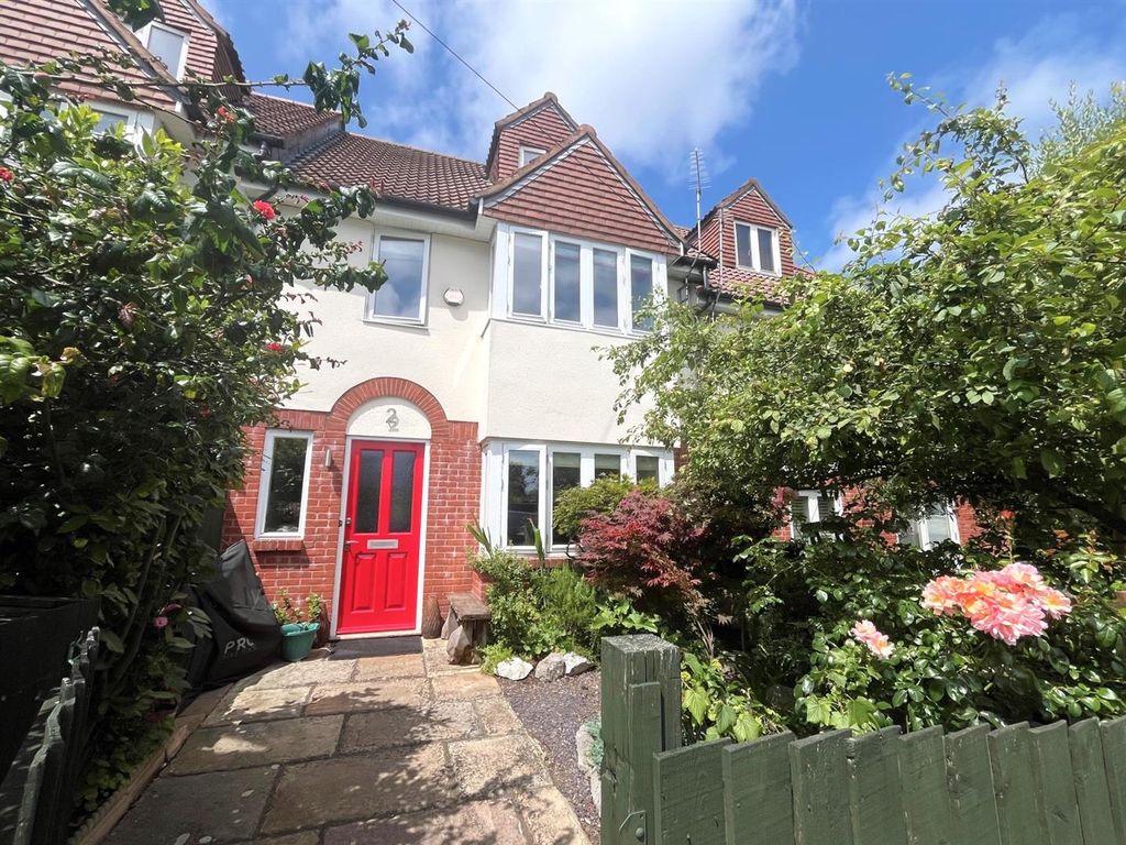Property photo 1 of 22