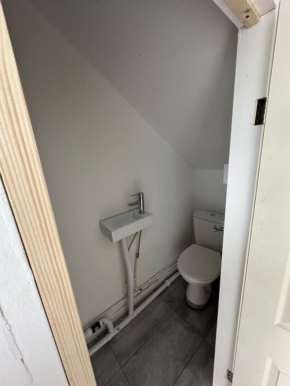 Property photo 3 of 3