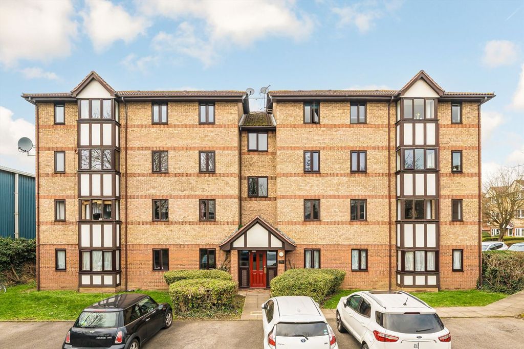 Property photo 1 of 8