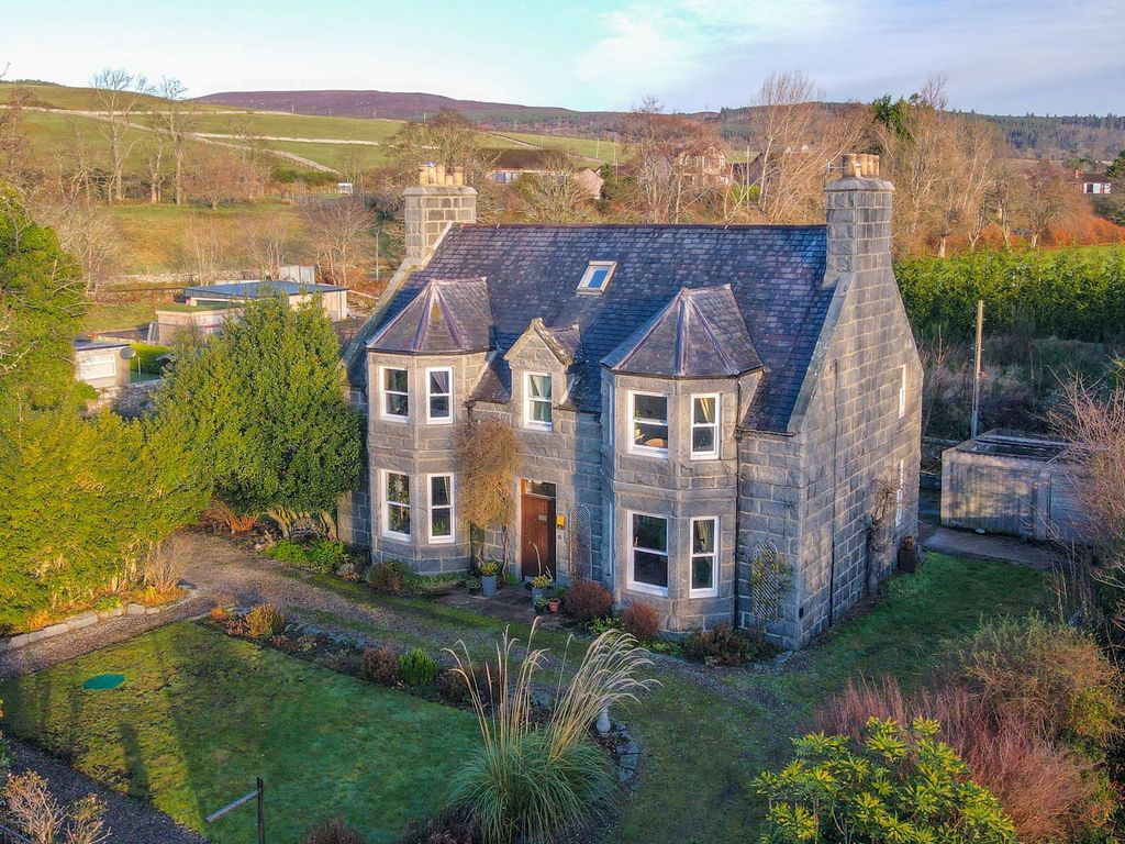 Property photo 1 of 47