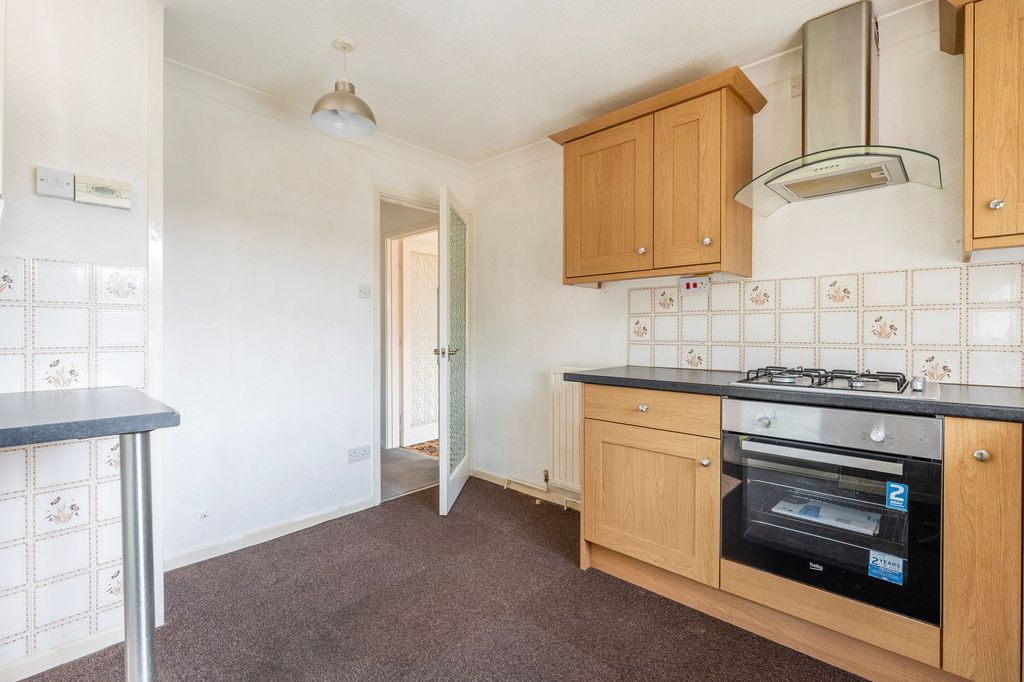 Property photo 3 of 19