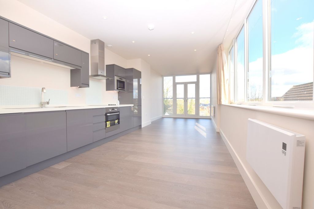 Property photo 2 of 12 Photo 02