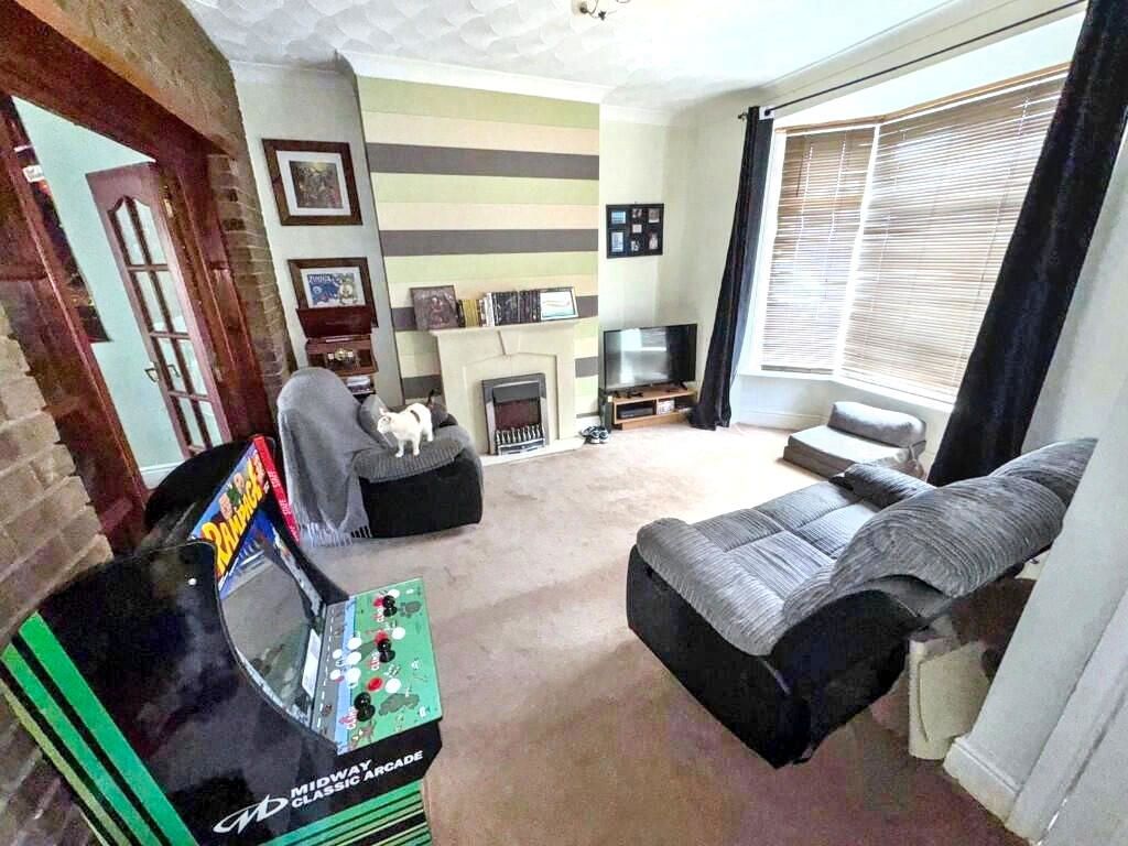 Property photo 3 of 9