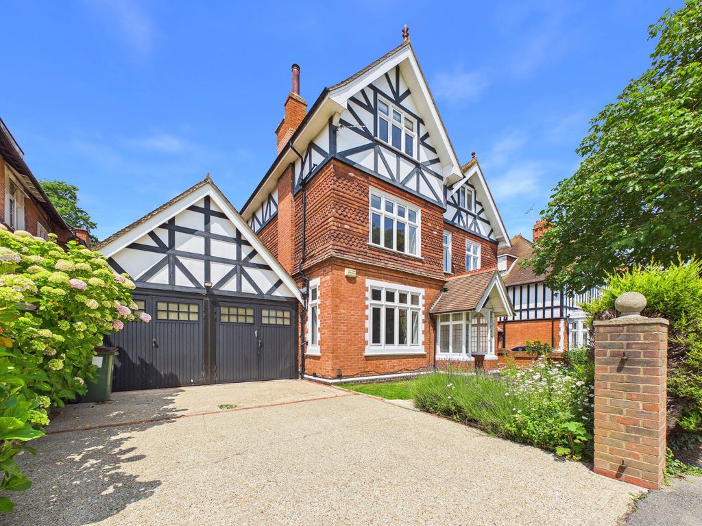 Property photo 1 of 26 Frontage