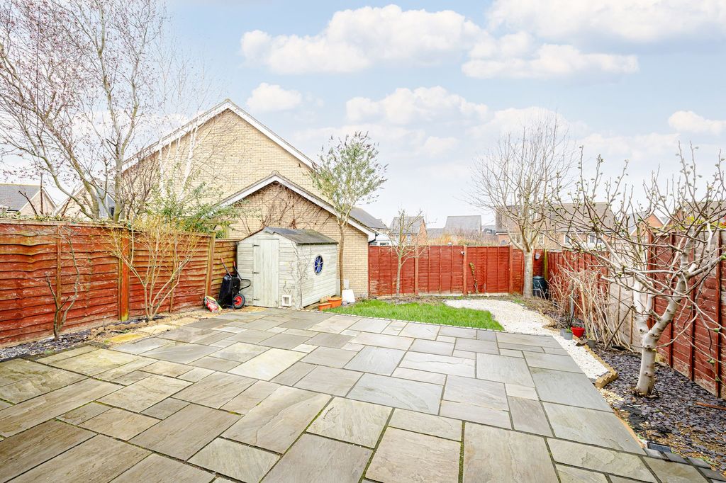 Property photo 3 of 19