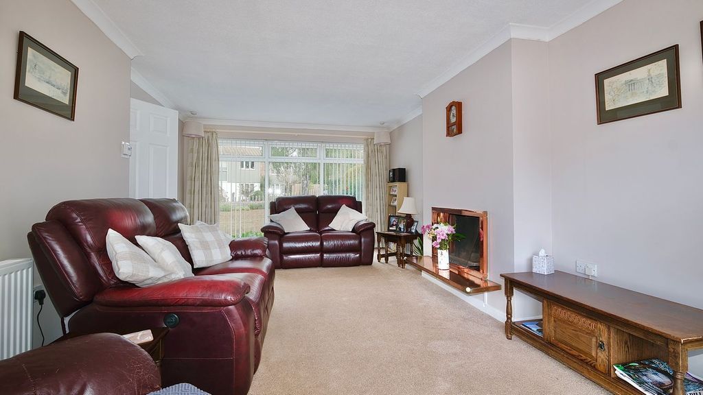 Property photo 3 of 21