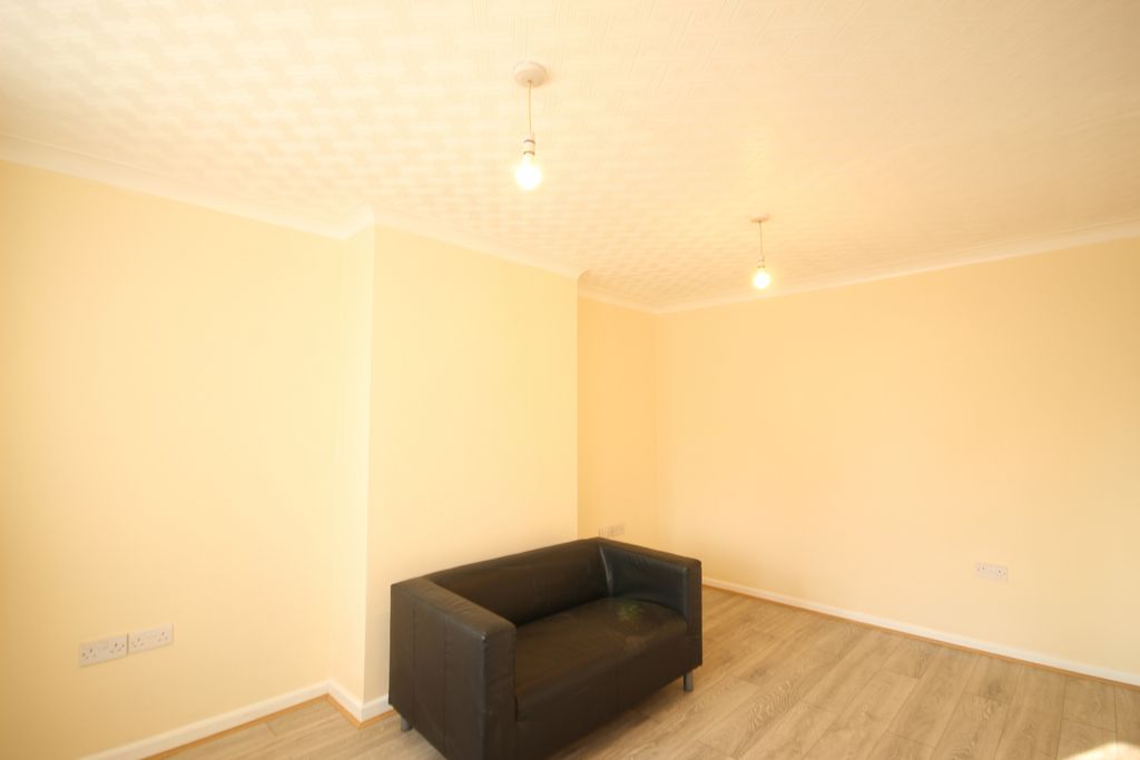 Property photo 3 of 10 Gallery