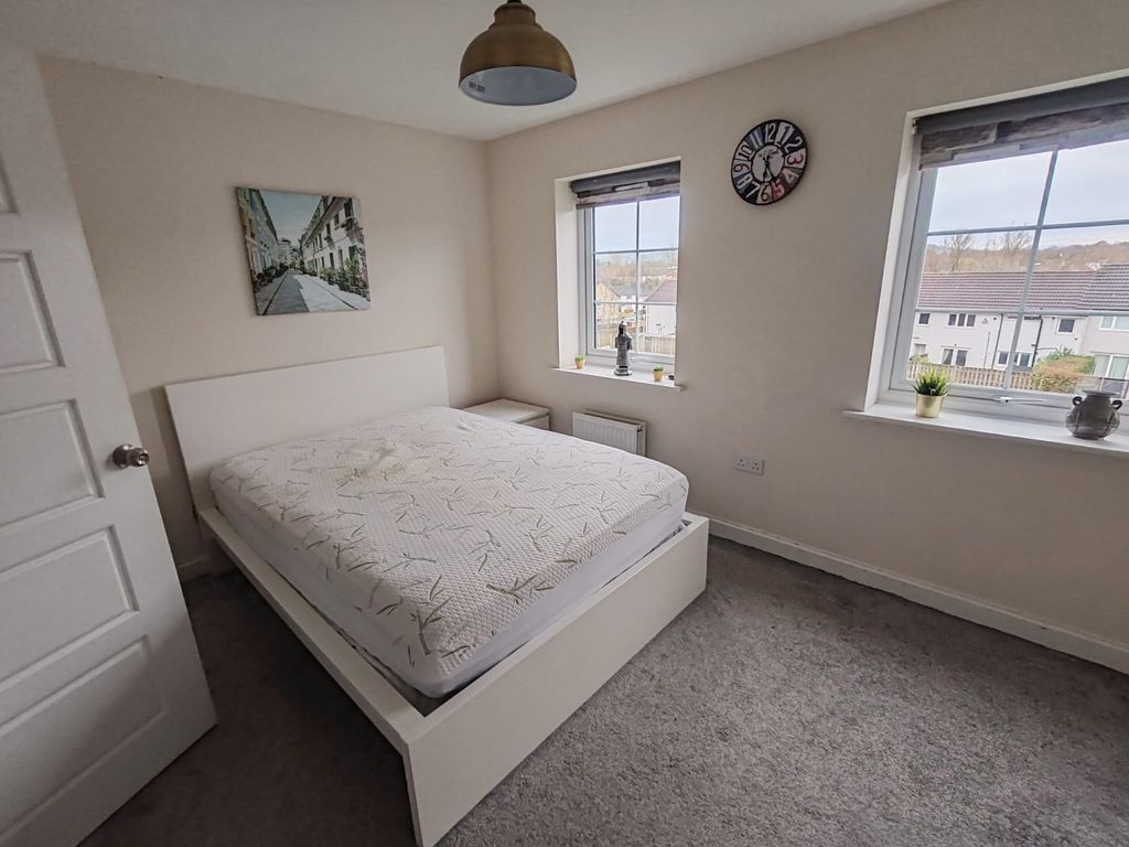 Property photo 2 of 3