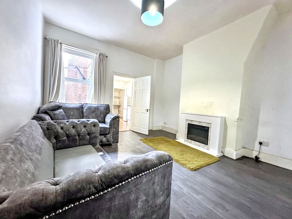 Property photo 2 of 5