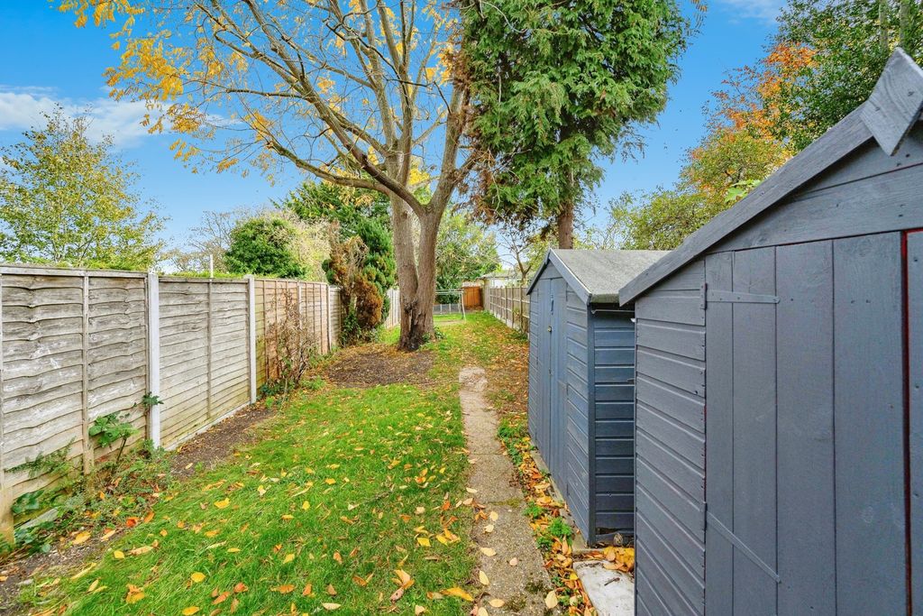 Property photo 2 of 17 Photo