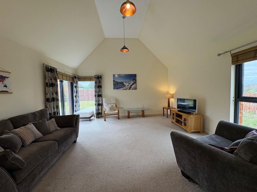 Property photo 2 of 13 Photo 2