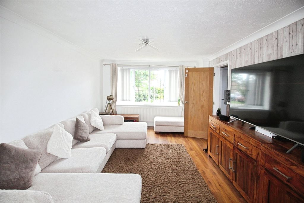 Property photo 3 of 22 Picture No. 21