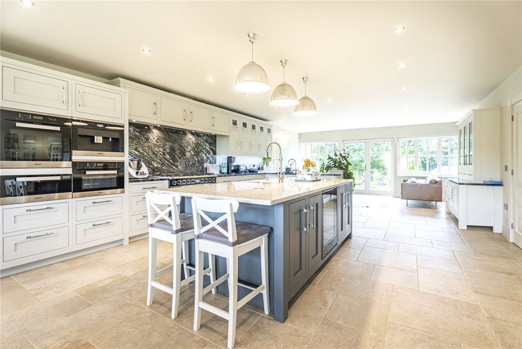 Property photo 3 of 36 Picture No. 74