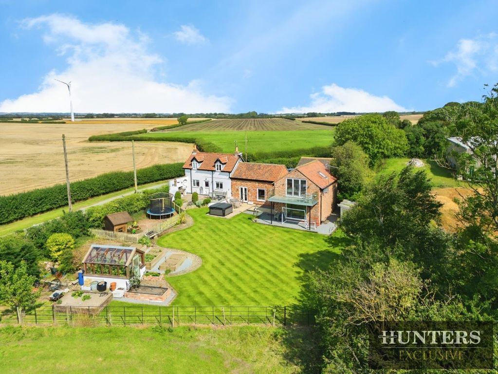 Property photo 1 of 42 59d6750E-Dji_0313.Jpg