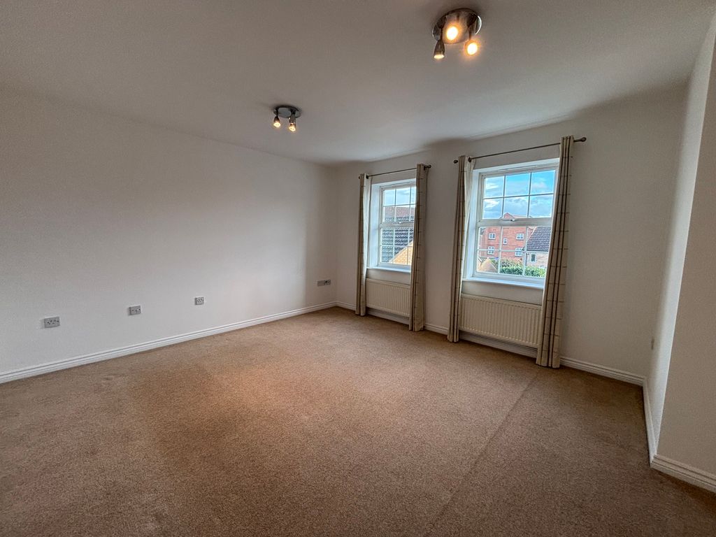 Property photo 2 of 12 Gallery