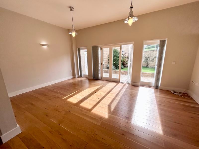 Property photo 2 of 15 Photo 3