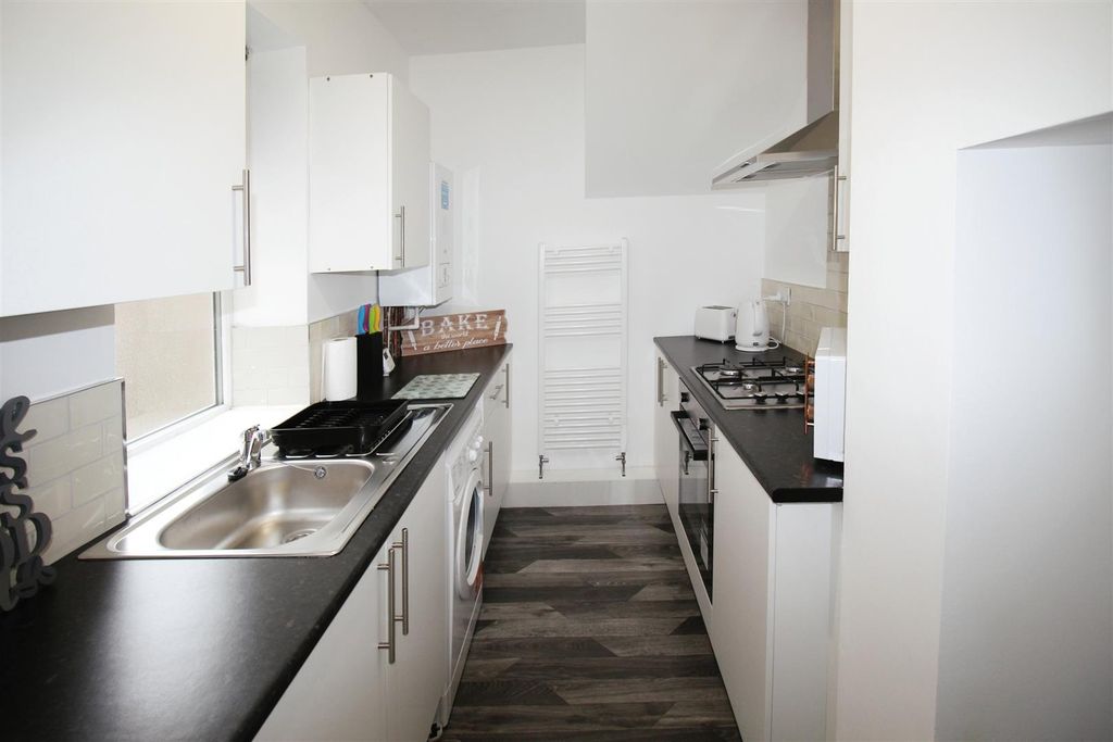 Property photo 3 of 6 Gf 20Kit 201.Jpg