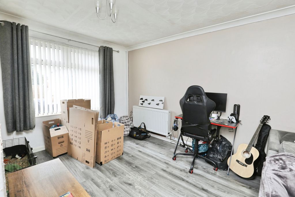 Property photo 3 of 22