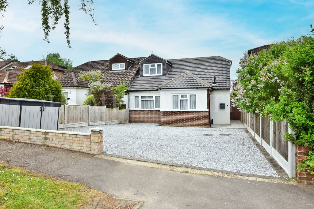 Property photo 2 of 34