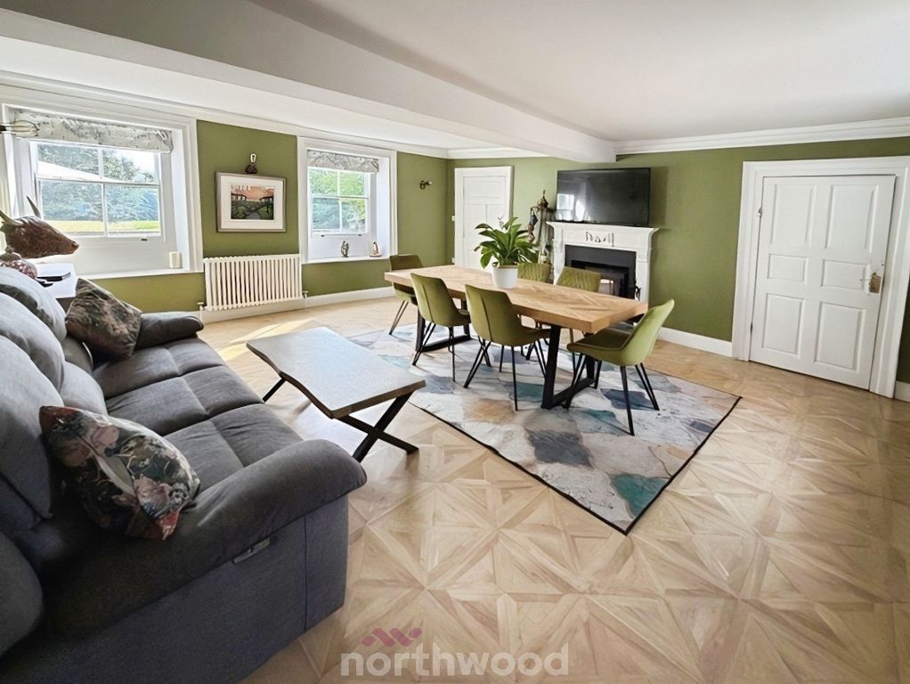 Property photo 3 of 37