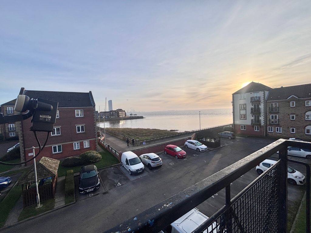 Property photo 1 of 8 Bedroom 1