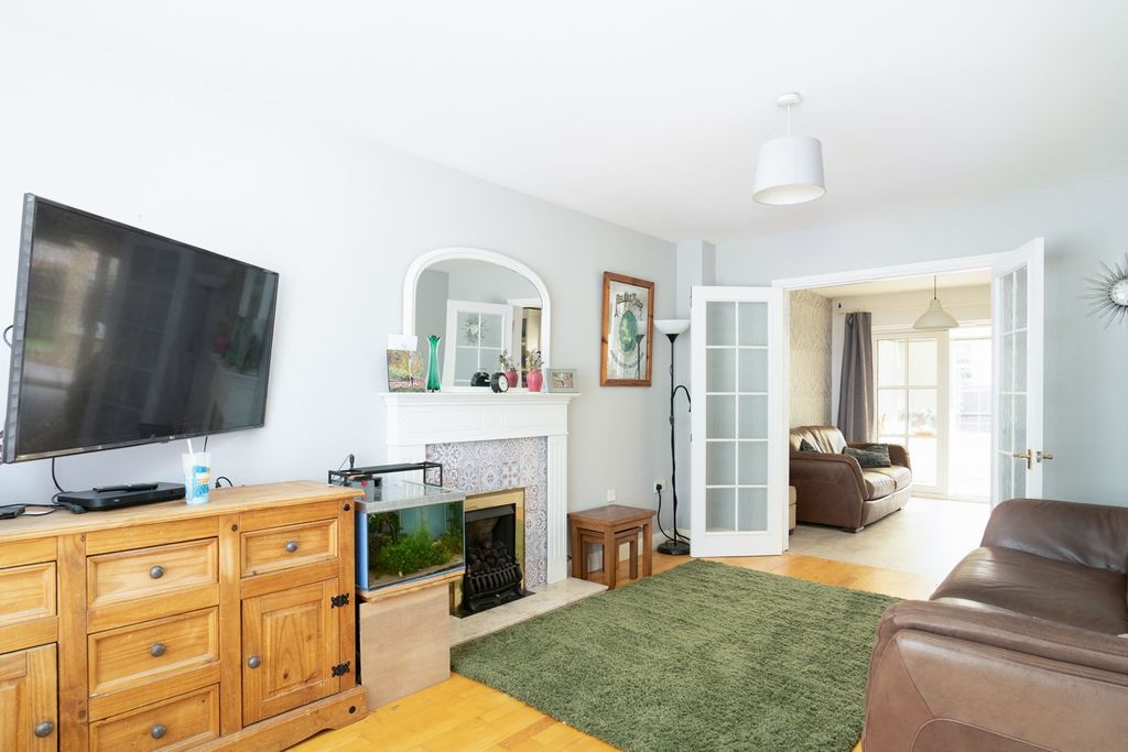 Property photo 3 of 18 51970011