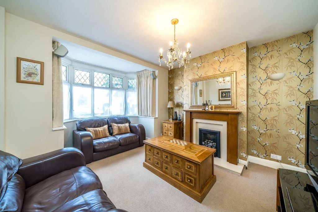 Property photo 3 of 9